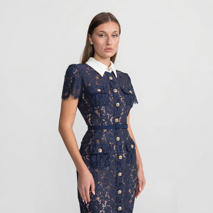 Diana | Vestido midi de encaje floral con cuello camisero y botones dorados