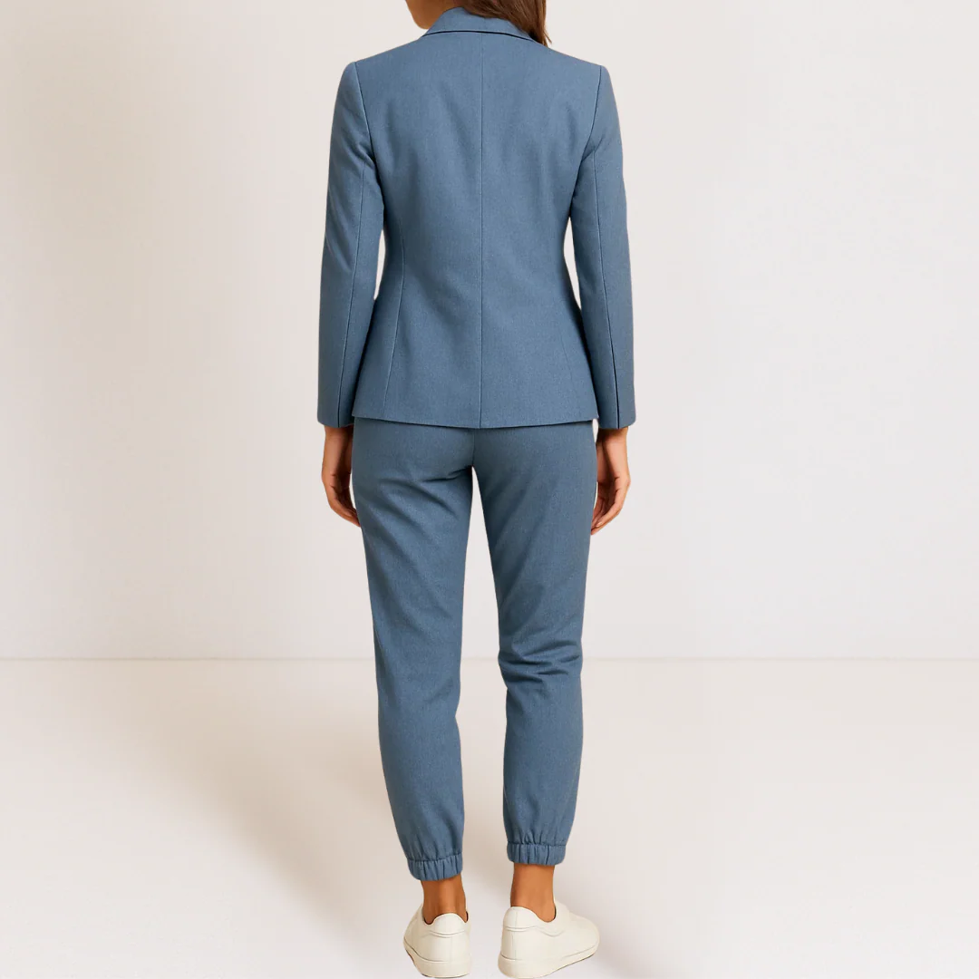 BEATRICE | Elegancia Moderna en un Conjunto